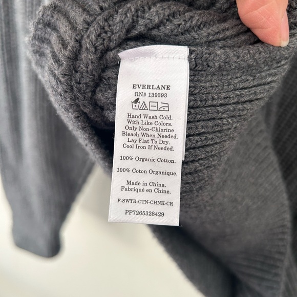 Everlane Gray Crew Neck Sweater - Picture 5 of 6